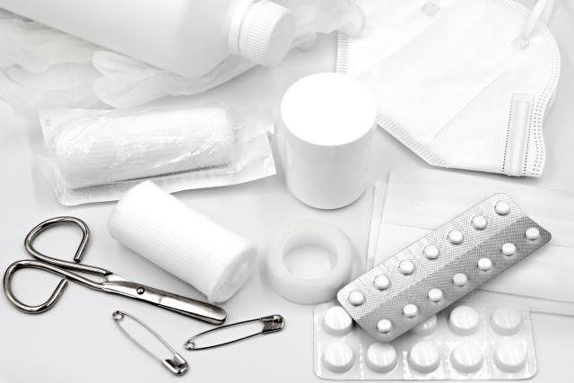 Serving individuals and healthcare providers with certified, reliable medical consumables — B2C and B2B, all in one place.