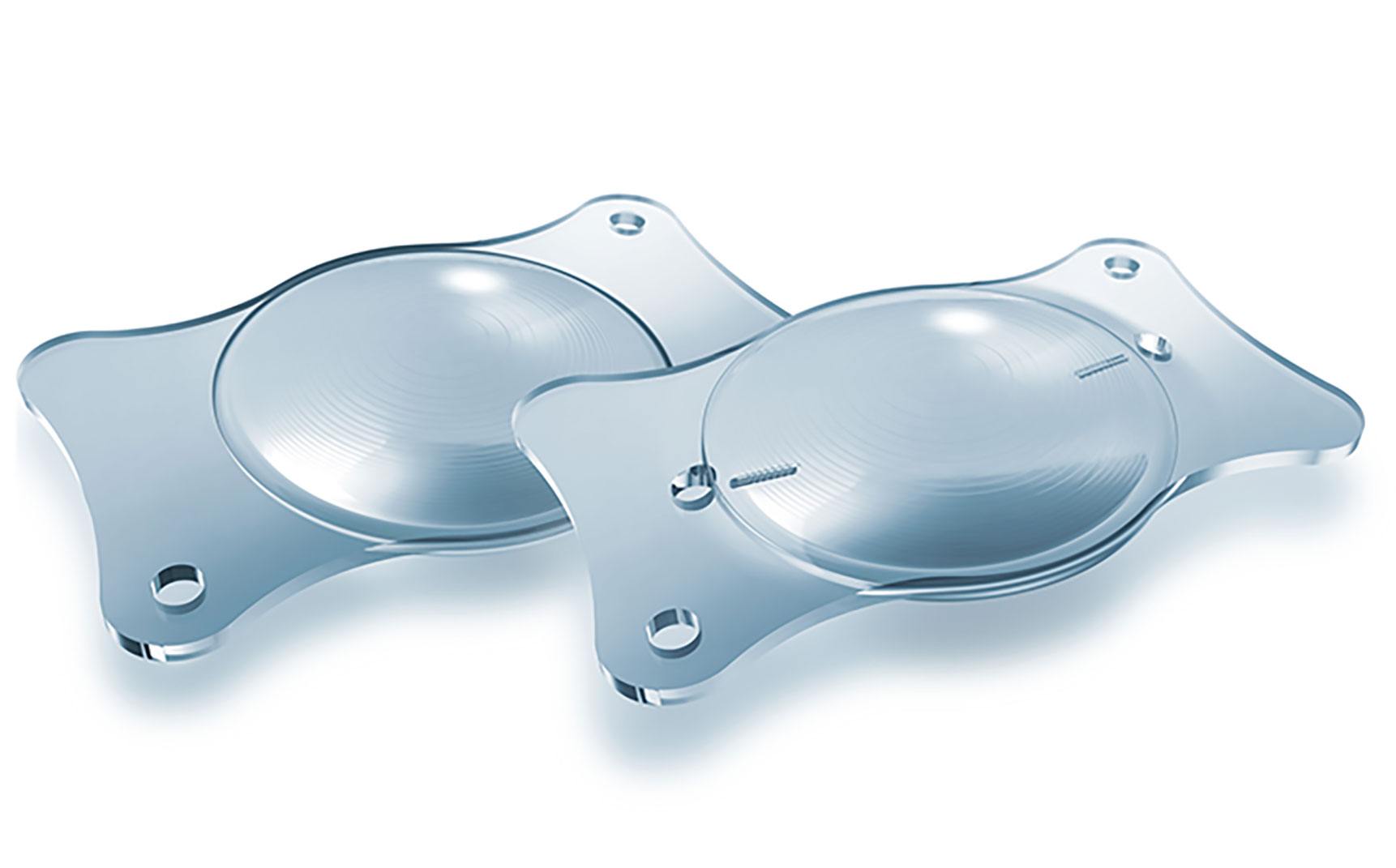Implant pliable